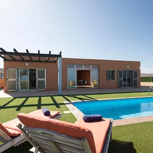 villas-caleta-beach-golf.in-canary-islands.com/